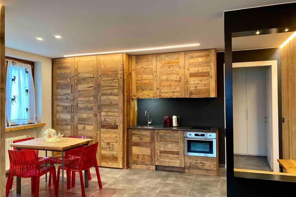 La Petite Maison D'Erika Аоста Экстерьер фото
