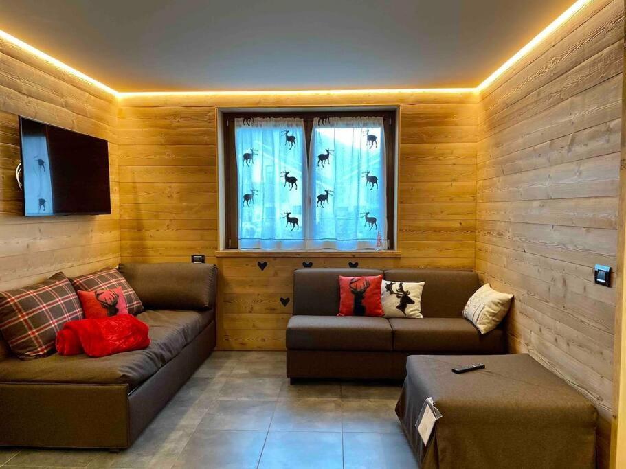 La Petite Maison D'Erika Аоста Экстерьер фото